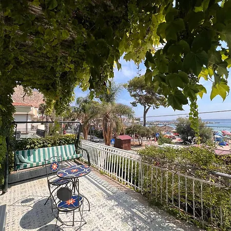 La Terrazza Sul Mare Villa *
